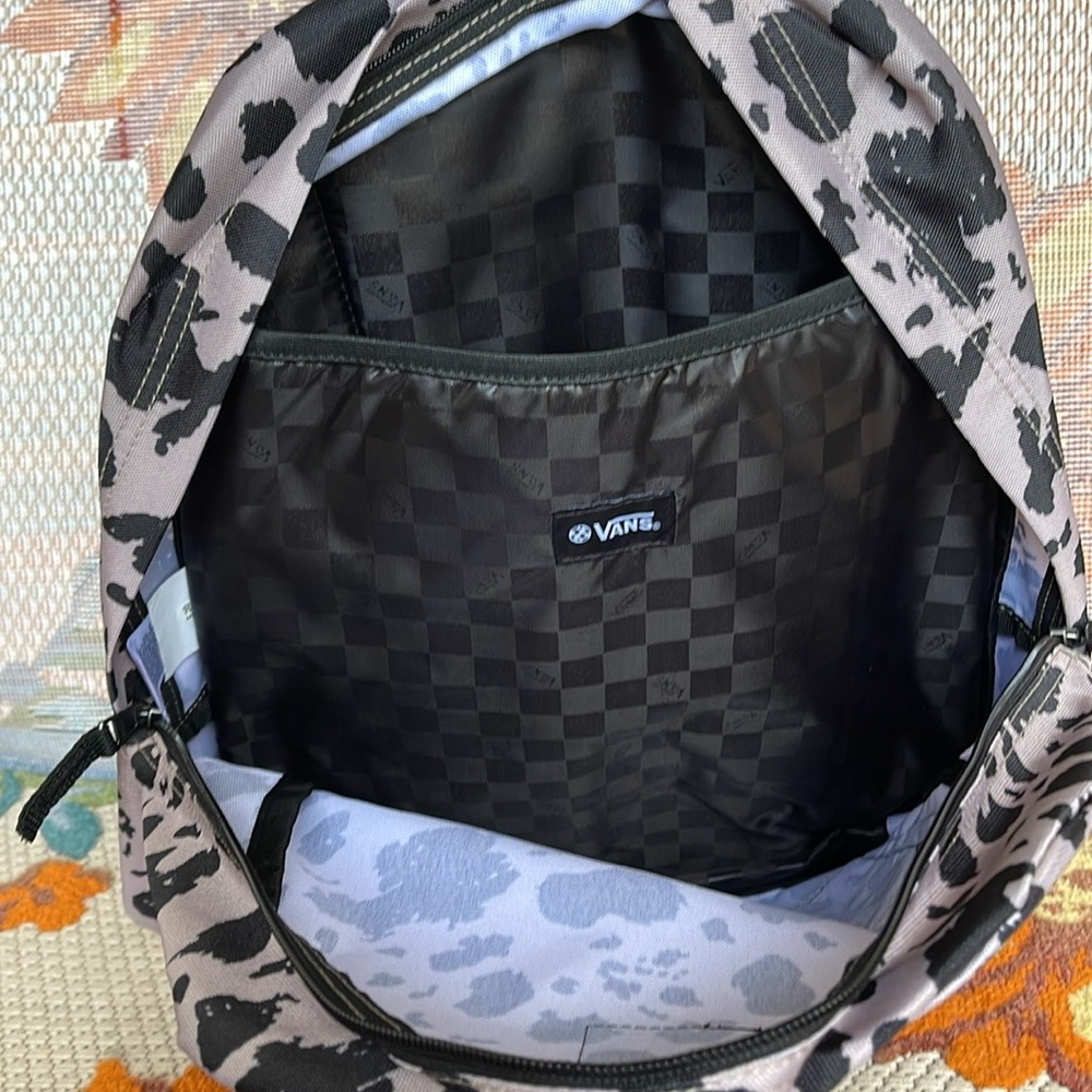 Vans Old Skool H2O Backpack
NWT - Picture 9 of 16